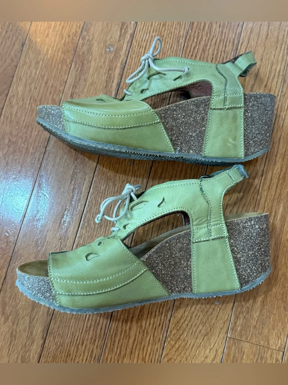 Sergio Tomani Women’s 36 6 Patricia Leather Cutout Wedges Sandals Cork Lagenlook